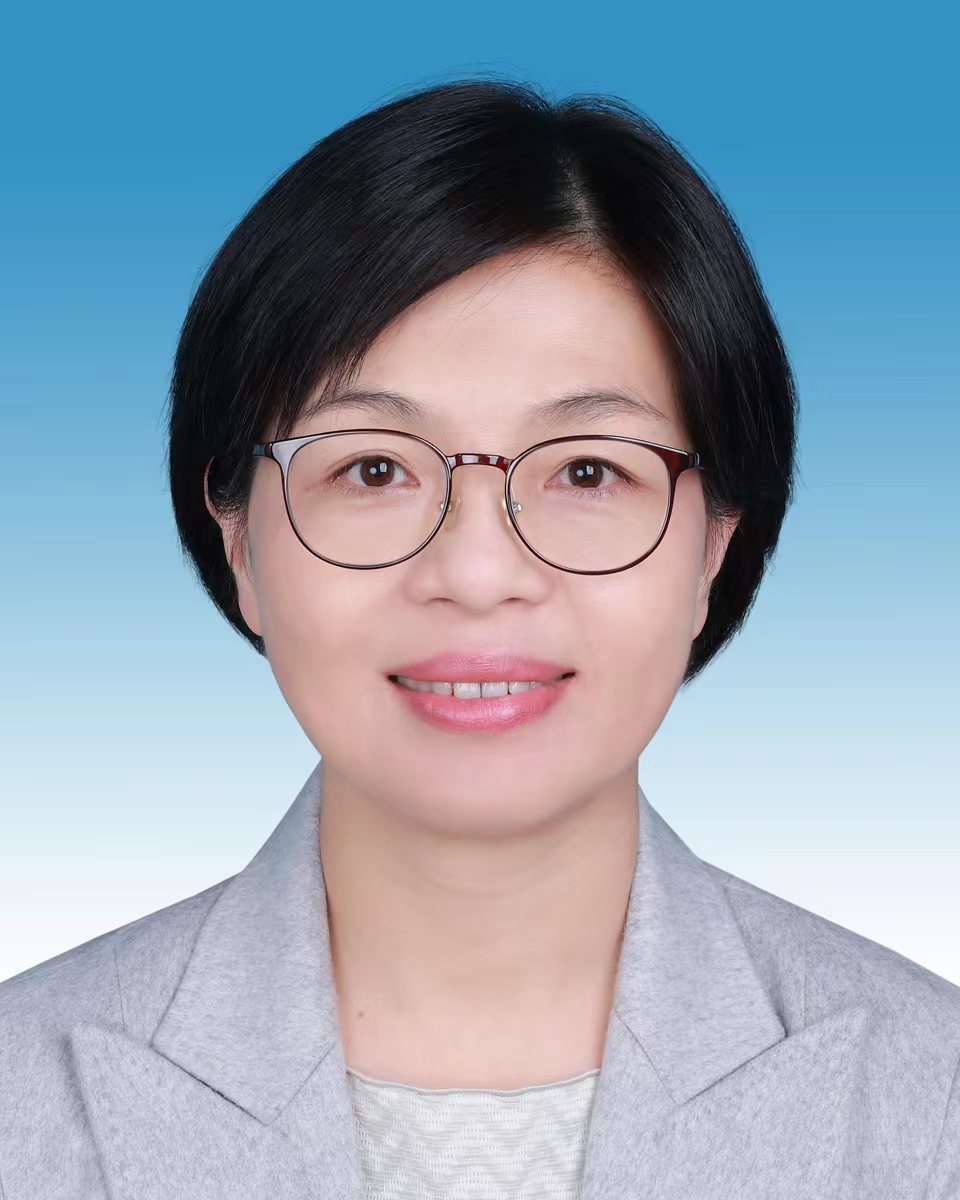 黃玲玲個(gè)人簡(jiǎn)歷的探秘之旅:一場(chǎng)跨越時(shí)空的職場(chǎng)對(duì)話(huà)