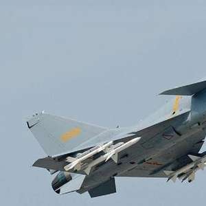 邊境夜空下的爭(zhēng)鳴：老兵眼中殲11力害還是殲10力害？