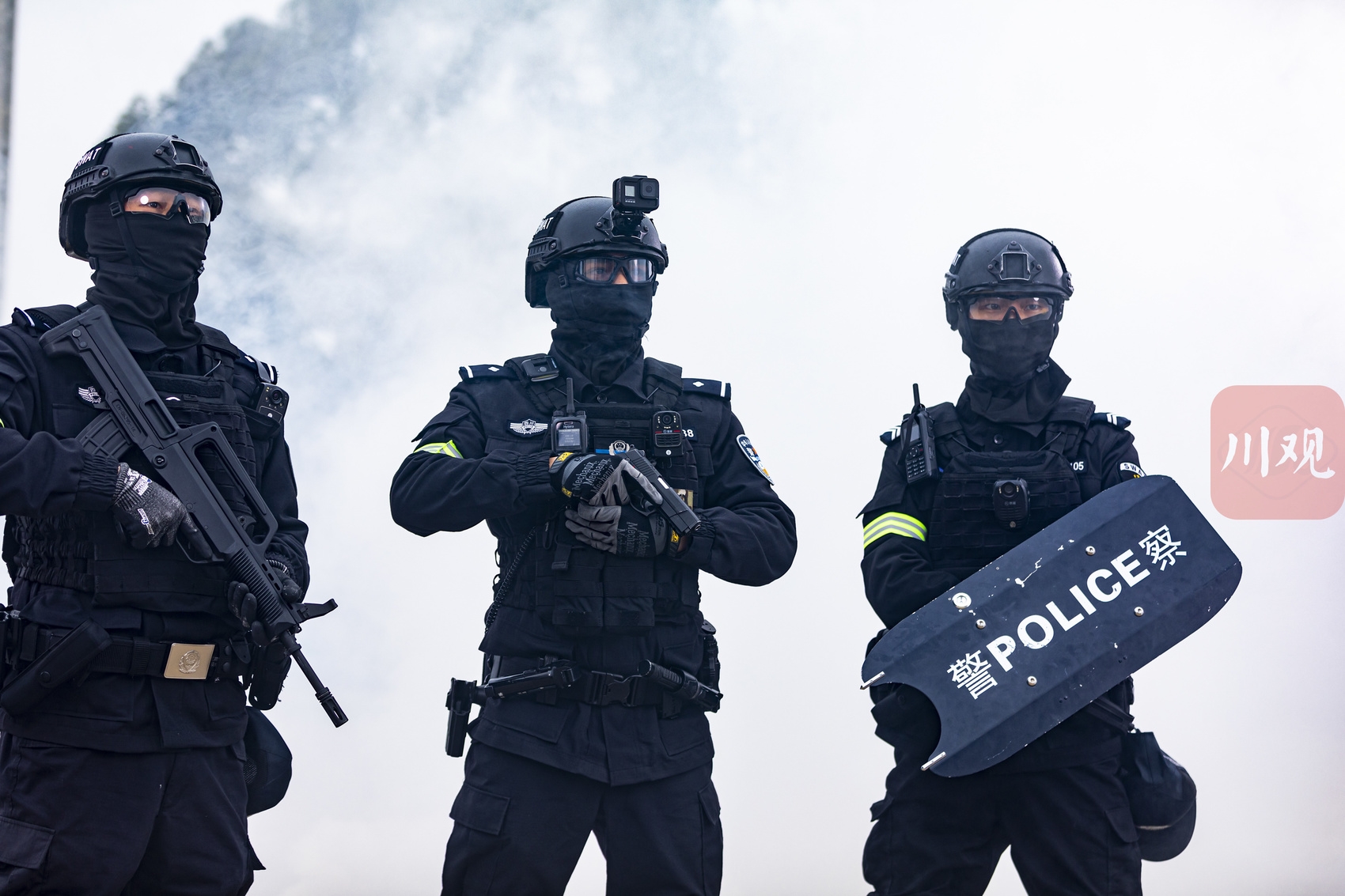 夢境尋蹤：中國人民武裝警察部隊特種警察學(xué)院招生電話的迷霧與使命呼喚