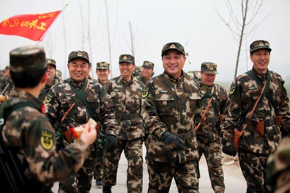 精讀：武警中尉一般多少歲？深度解析軍官年齡與職業(yè)發(fā)展全攻略