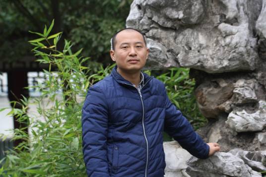 歌手江濤個人資料簡介深度解析:藝術(shù)生涯與經(jīng)典歌曲全攻略